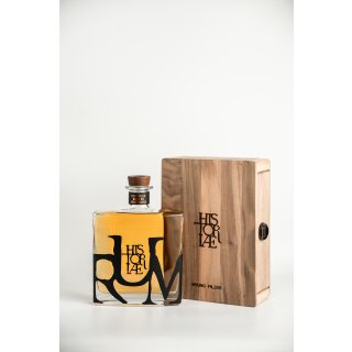 PILZER:Rum Historiae invecchiato 4 Jahre in Classic Box 0,7l